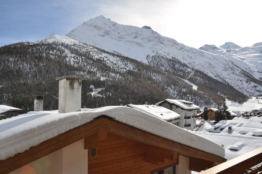 Apartmenthaus Holiday Saas-Fee Esterno foto