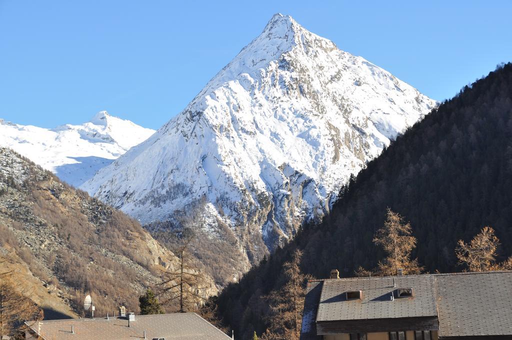 Apartmenthaus Holiday Saas-Fee Esterno foto